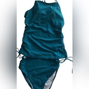 Teal Women's 2 Piece Swim Set Size Small